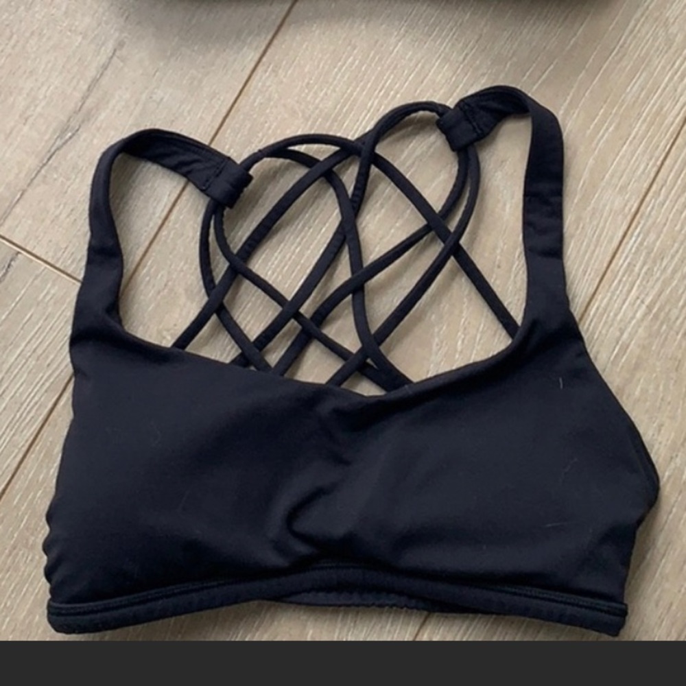 INDIVIDUAL black lululemon sports bra